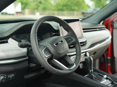 2023 Jeep Compass Latitude Lux FWD