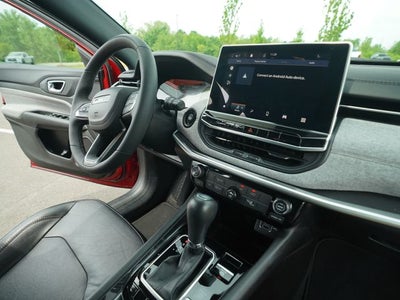 2023 Jeep Compass Latitude Lux FWD