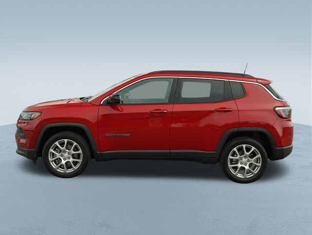 2023 Jeep Compass Latitude Lux FWD