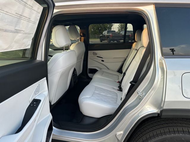 2026 Jeep Cherokee Overland