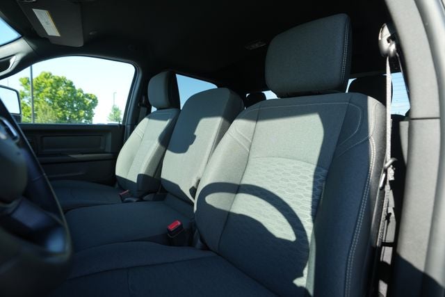 2026 RAM Ram 3500 RAM 3500 TRADESMAN CREW CAB 4X4 6'4' BOX