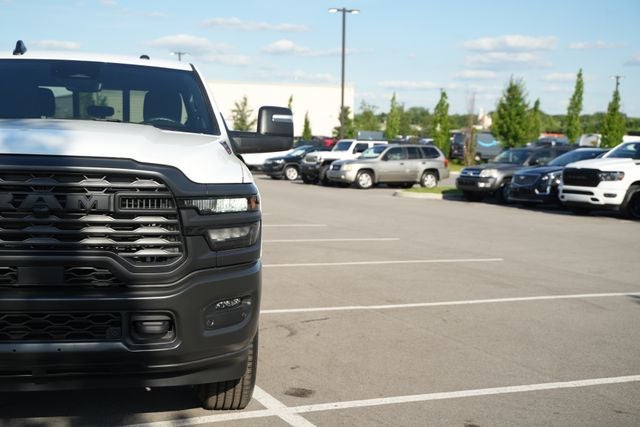 2026 RAM Ram 3500 RAM 3500 TRADESMAN CREW CAB 4X4 6'4' BOX