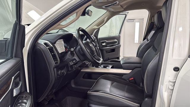 2021 RAM 3500 Laramie Crew Cab 4x4 8' Box