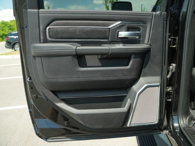 2026 RAM 2500 Laramie - Photo 16