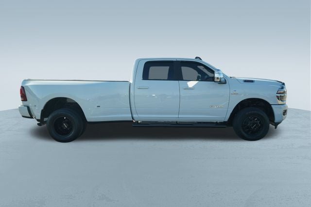 2026 RAM 3500 Laramie Crew Cab 4x4 8' Box