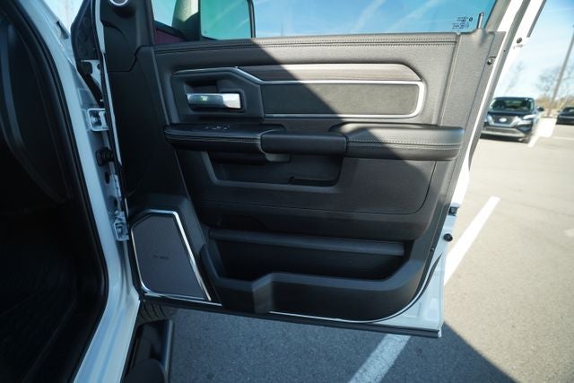 2026 RAM 3500 Laramie Crew Cab 4x4 8' Box