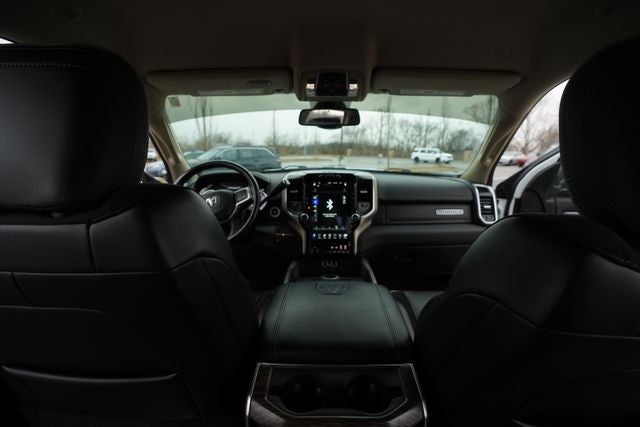 2020 RAM 3500 Laramie Crew Cab 4x4 8' Box