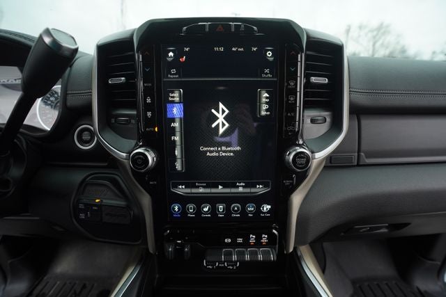 2020 RAM 3500 Laramie Crew Cab 4x4 8' Box