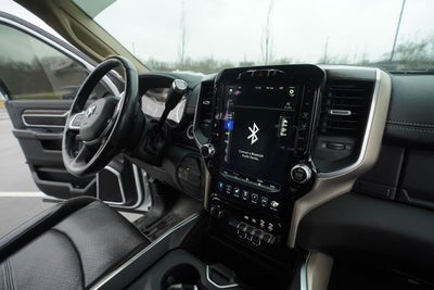 2020 RAM 3500 Laramie Crew Cab 4x4 8' Box