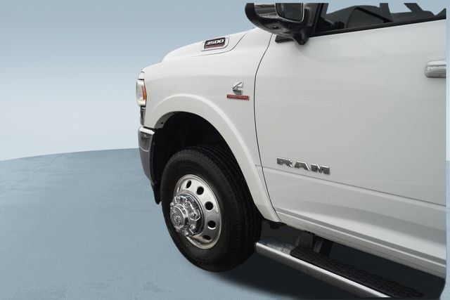 2020 RAM 3500 Laramie Crew Cab 4x4 8' Box