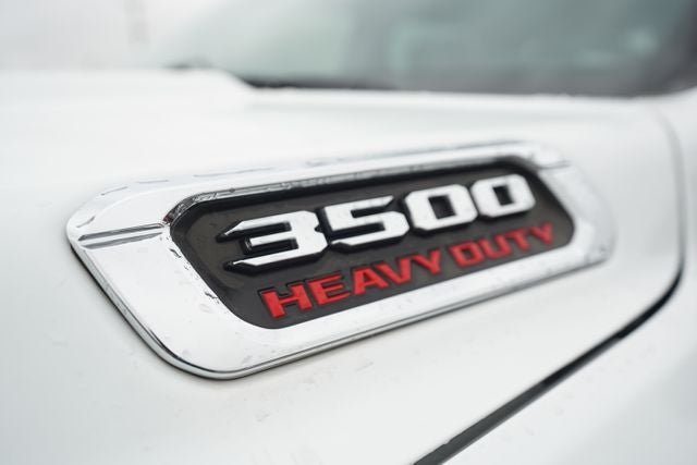 2020 RAM 3500 Laramie Crew Cab 4x4 8' Box