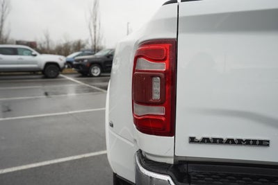 2020 RAM 3500 Laramie Crew Cab 4x4 8' Box