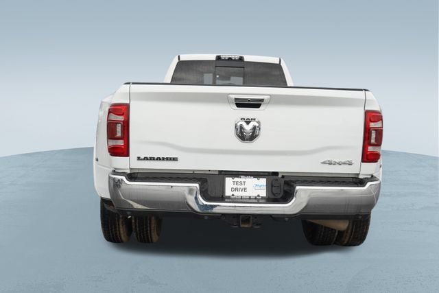 2020 RAM 3500 Laramie Crew Cab 4x4 8' Box