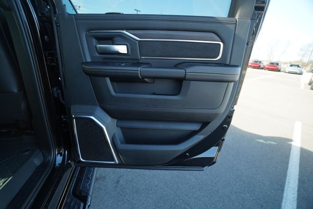 2026 RAM Ram 3500 RAM 3500 LARAMIE MEGA CAB 4X4 6'4' BOX