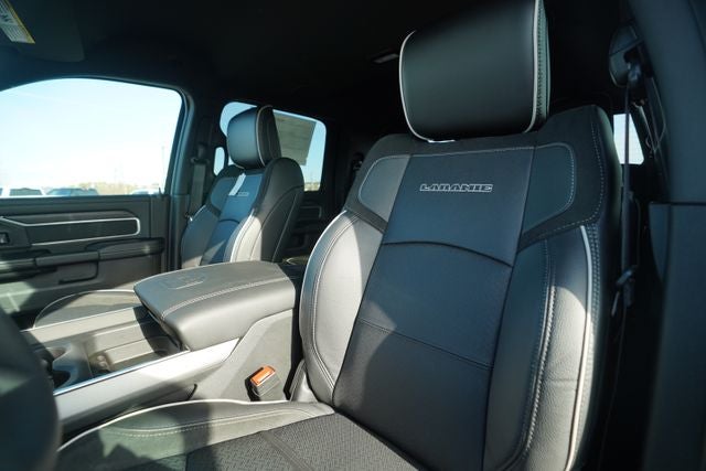 2026 RAM Ram 3500 RAM 3500 LARAMIE MEGA CAB 4X4 6'4' BOX