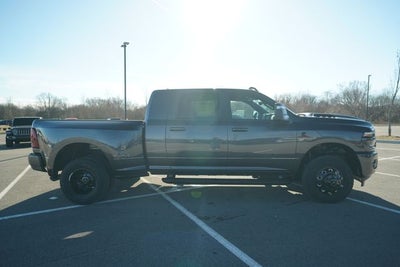 2026 RAM Ram 3500 RAM 3500 LARAMIE MEGA CAB 4X4 6'4' BOX