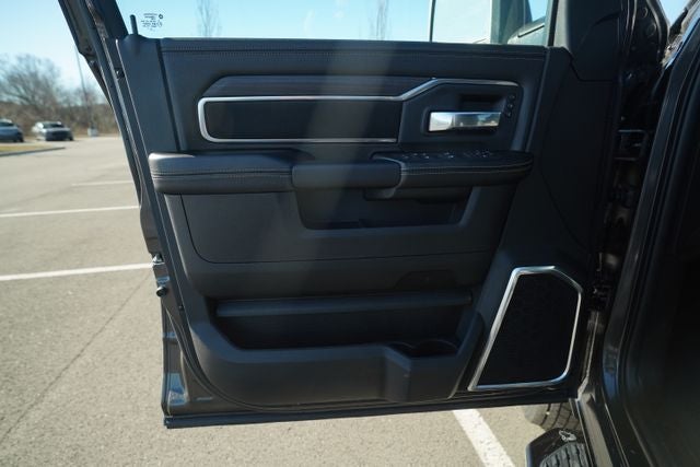 2026 RAM Ram 3500 RAM 3500 LARAMIE MEGA CAB 4X4 6'4' BOX