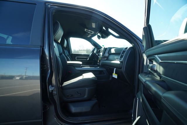 2026 RAM Ram 3500 RAM 3500 LARAMIE MEGA CAB 4X4 6'4' BOX