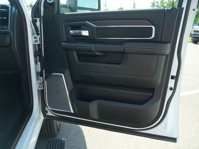 2026 RAM Ram 3500 RAM 3500 LARAMIE MEGA CAB 4X4 6'4' BOX