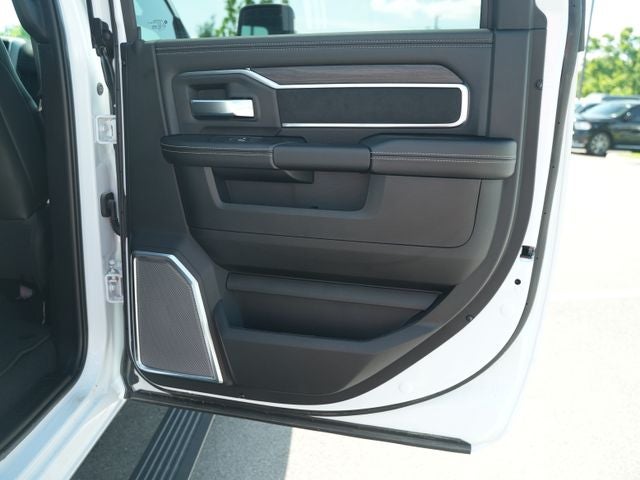 2026 RAM Ram 3500 RAM 3500 LARAMIE MEGA CAB 4X4 6'4' BOX