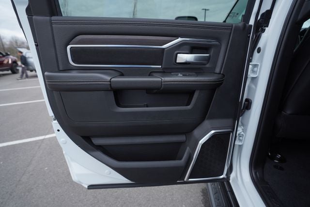 2026 RAM Ram 3500 RAM 3500 LARAMIE MEGA CAB 4X4 6'4' BOX