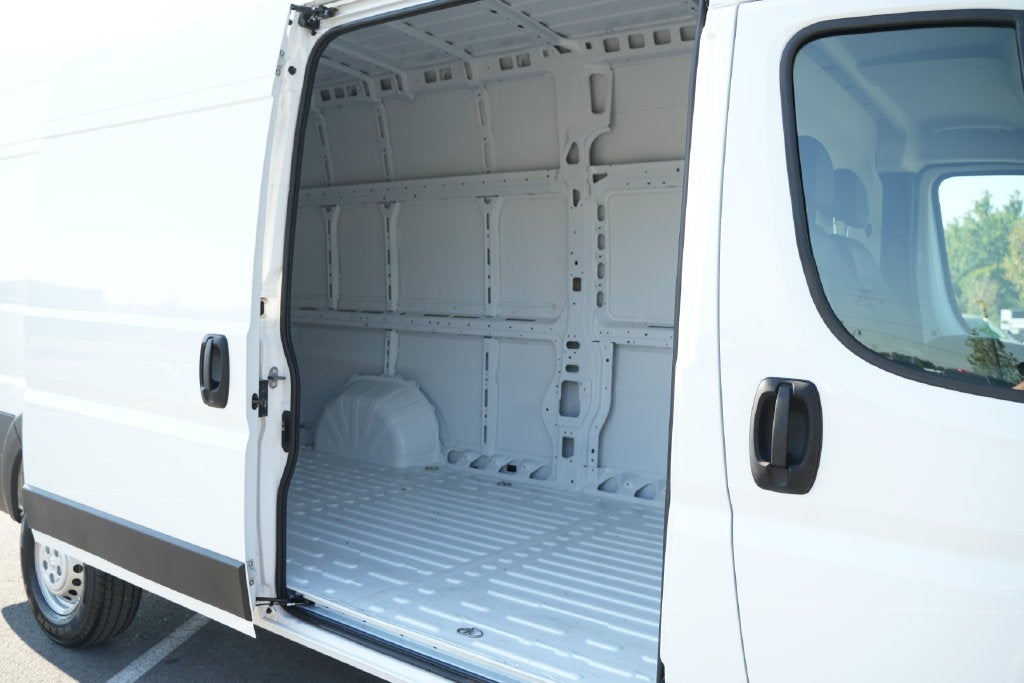 2026 RAM Ram 3500 Super High Roof