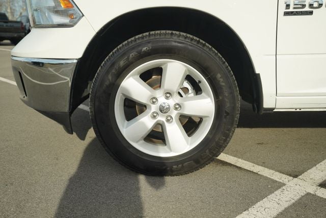 2023 RAM 1500 Classic Tradesman Crew Cab 4x4 5'7' Box