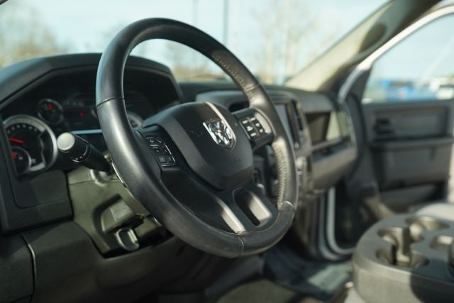 2023 RAM 1500 Classic Tradesman Crew Cab 4x4 5'7' Box