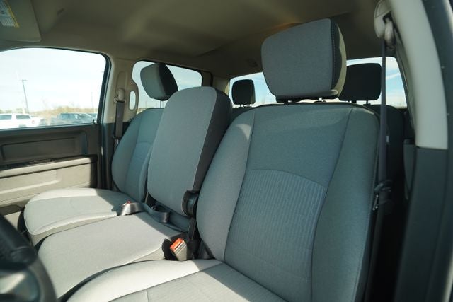 2023 RAM 1500 Classic Tradesman Crew Cab 4x4 5'7' Box