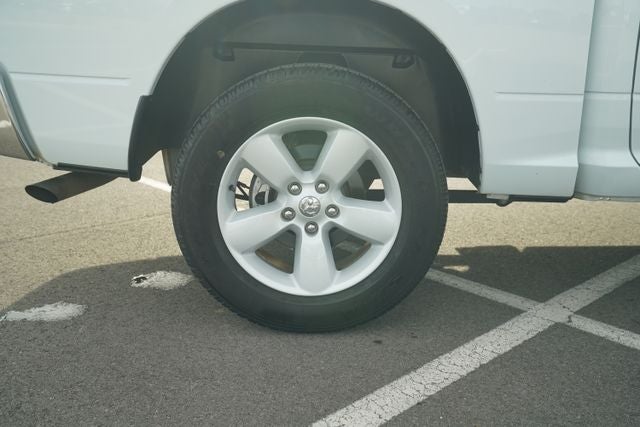 2023 RAM 1500 Classic Tradesman Crew Cab 4x4 5'7' Box