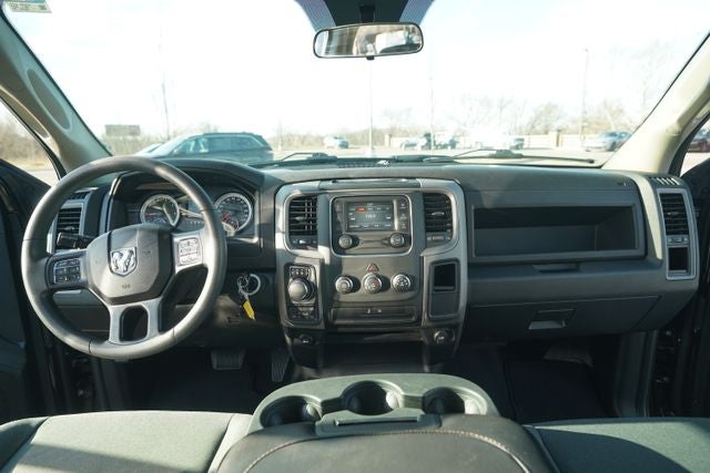 2023 RAM 1500 Classic Tradesman Crew Cab 4x4 5'7' Box