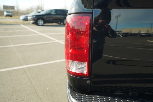 2023 RAM 1500 Classic Tradesman Crew Cab 4x4 5'7' Box