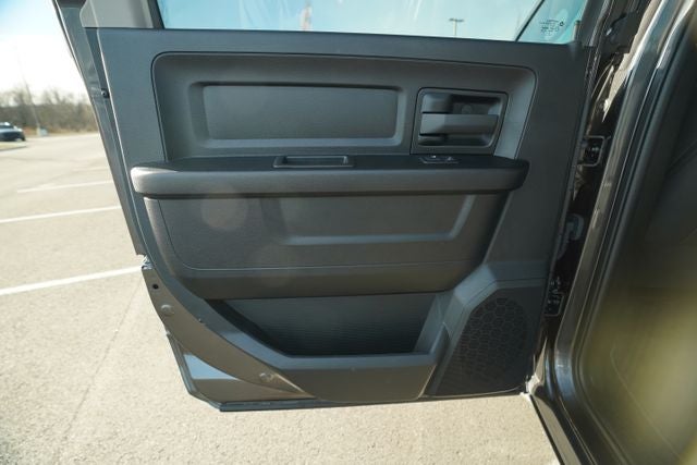 2023 RAM 1500 Classic Tradesman Crew Cab 4x4 5'7' Box