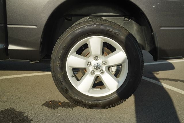 2023 RAM 1500 Classic Tradesman Crew Cab 4x4 5'7' Box