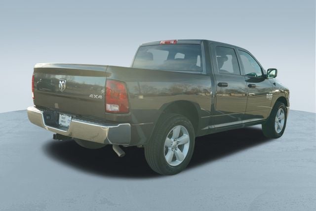 2023 RAM 1500 Classic Tradesman Crew Cab 4x4 5'7' Box
