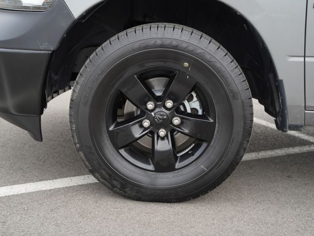 2023 RAM 1500 Classic Tradesman Crew Cab 4x4 5'7' Box