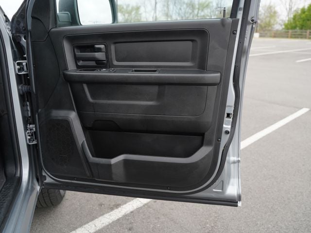 2023 RAM 1500 Classic Tradesman Crew Cab 4x4 5'7' Box