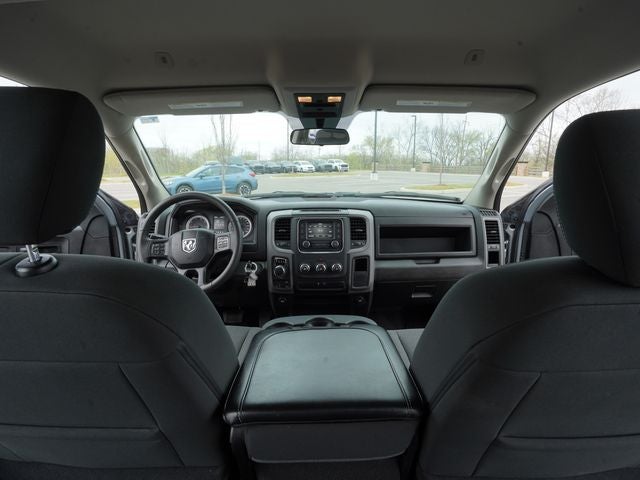 2023 RAM 1500 Classic Tradesman Crew Cab 4x4 5'7' Box