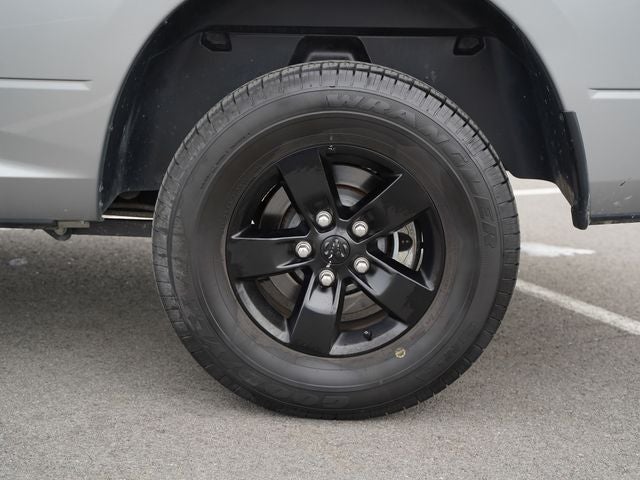 2023 RAM 1500 Classic Tradesman Crew Cab 4x4 5'7' Box