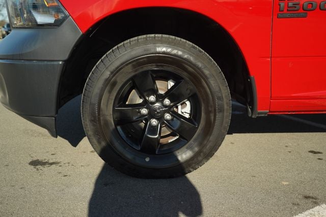 2023 RAM 1500 Classic Tradesman Crew Cab 4x4 5'7' Box