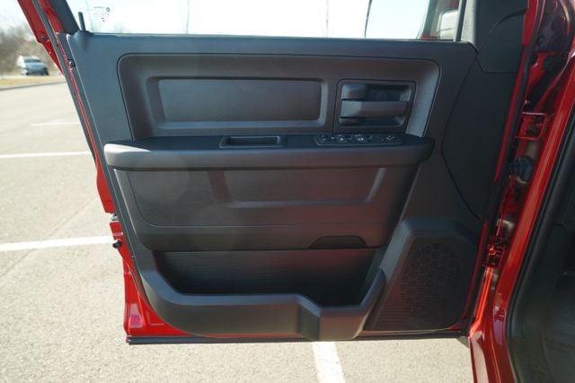 2023 RAM 1500 Classic Tradesman Crew Cab 4x4 5'7' Box