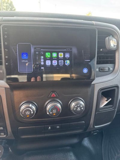 2022 RAM 1500 Classic Tradesman Crew Cab 4x4 5'7' Box