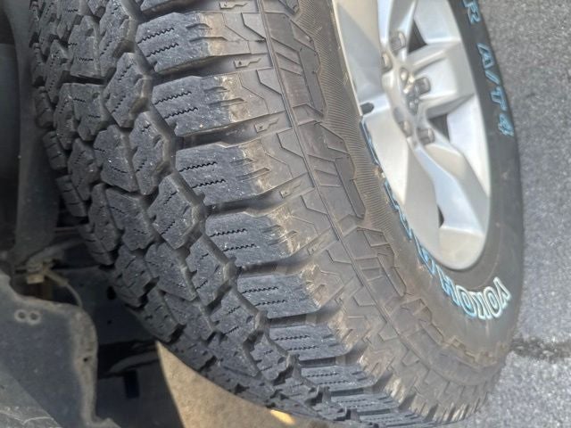 2022 RAM 1500 Classic Tradesman Crew Cab 4x4 5'7' Box