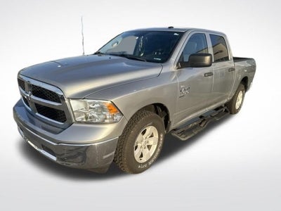 2022 RAM 1500 Classic Tradesman Crew Cab 4x4 5'7' Box
