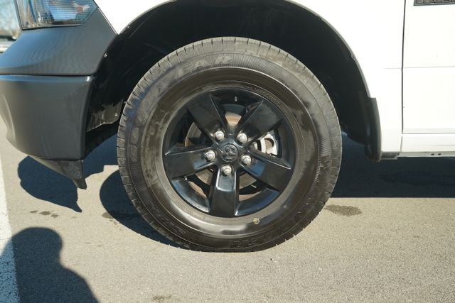 2023 RAM 1500 Classic Tradesman Crew Cab 4x4 5'7' Box