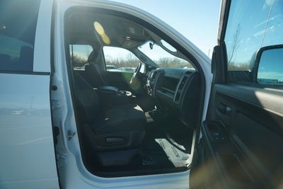 2023 RAM 1500 Classic Tradesman Crew Cab 4x4 5'7' Box