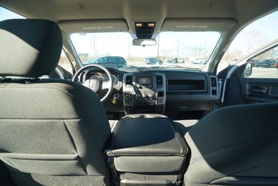 2023 RAM 1500 Classic Tradesman Crew Cab 4x4 5'7' Box