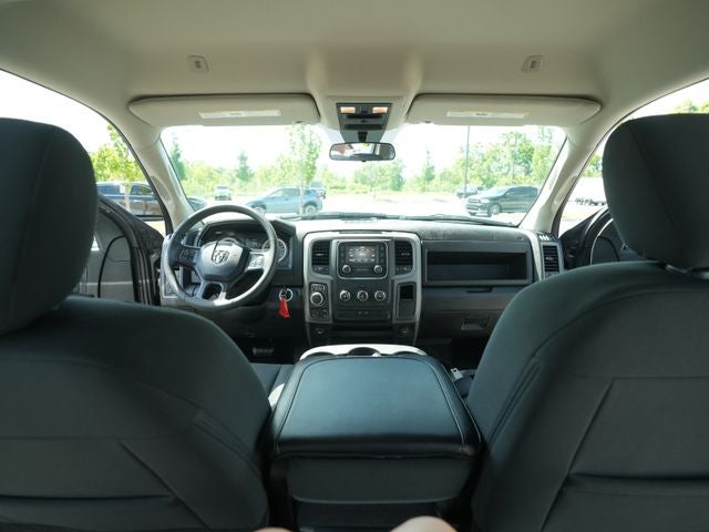 2023 RAM 1500 Classic Tradesman Crew Cab 4x4 5'7' Box