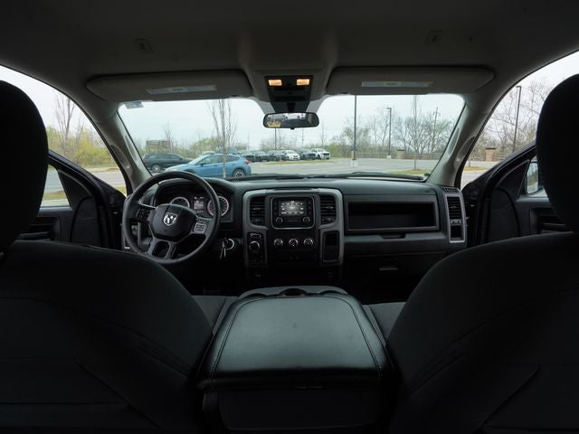 2023 RAM 1500 Classic Tradesman Crew Cab 4x4 5'7' Box