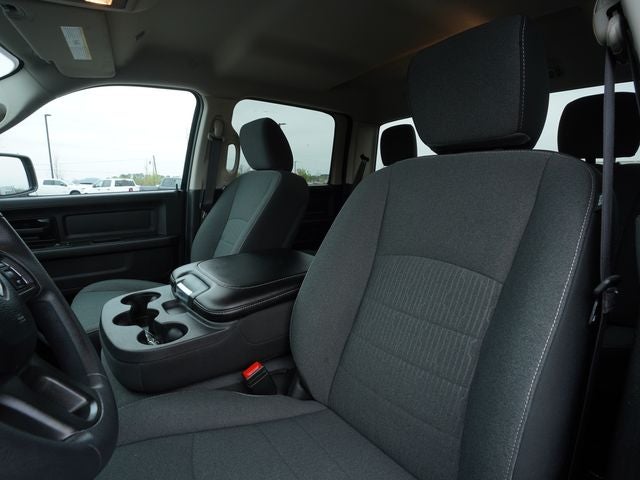 2023 RAM 1500 Classic Tradesman Crew Cab 4x4 5'7' Box